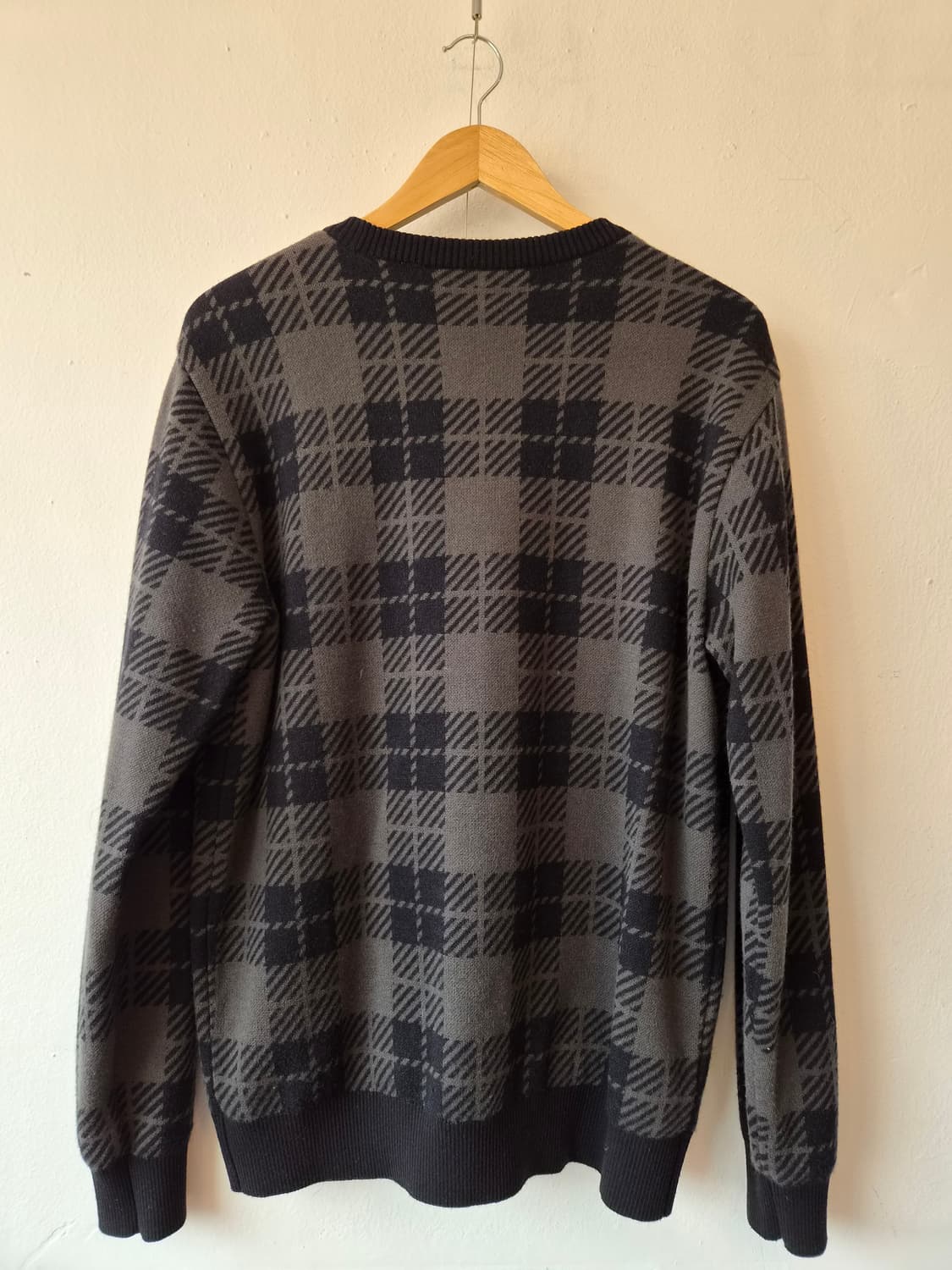 까스텔바작 남성 라운드방풍니트 100사이즈 상품이미지3