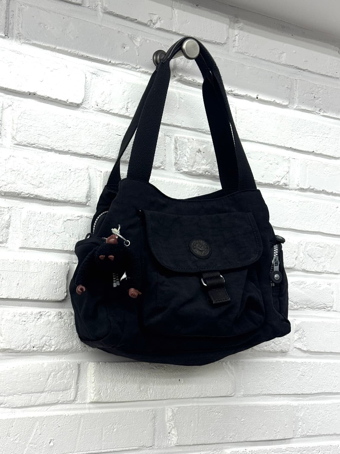 키플링 블랙 숄더백 상품이미지3