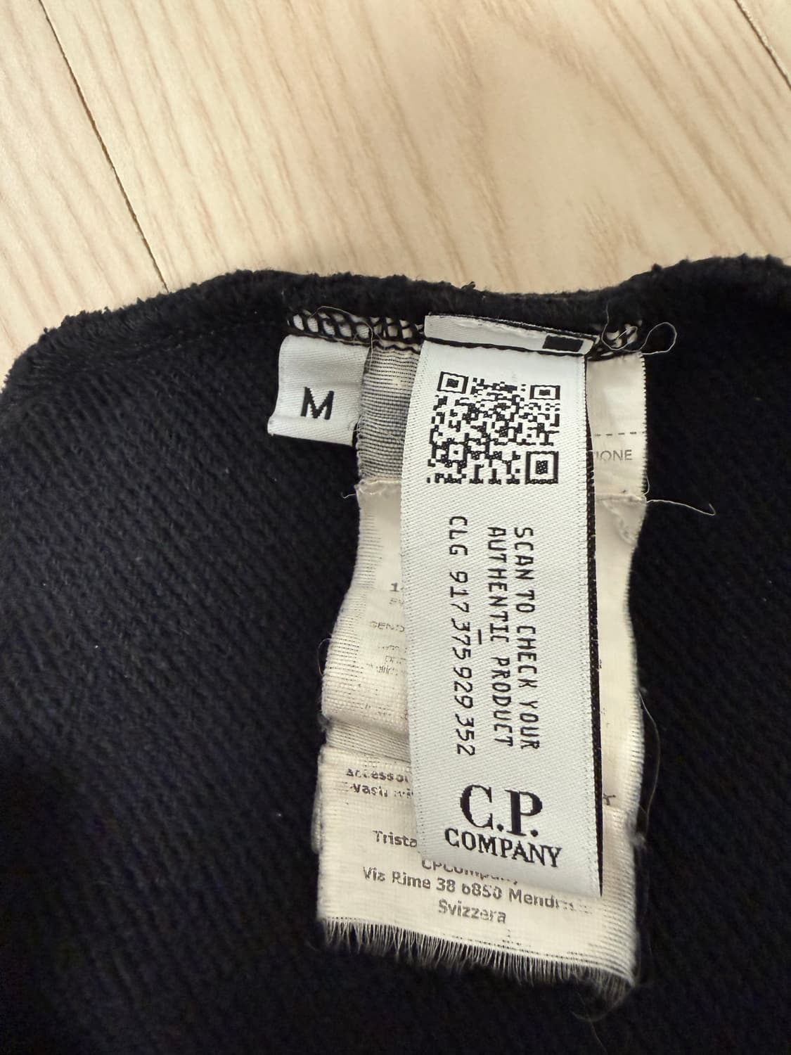 cp컴퍼니 맨투맨 상품이미지2