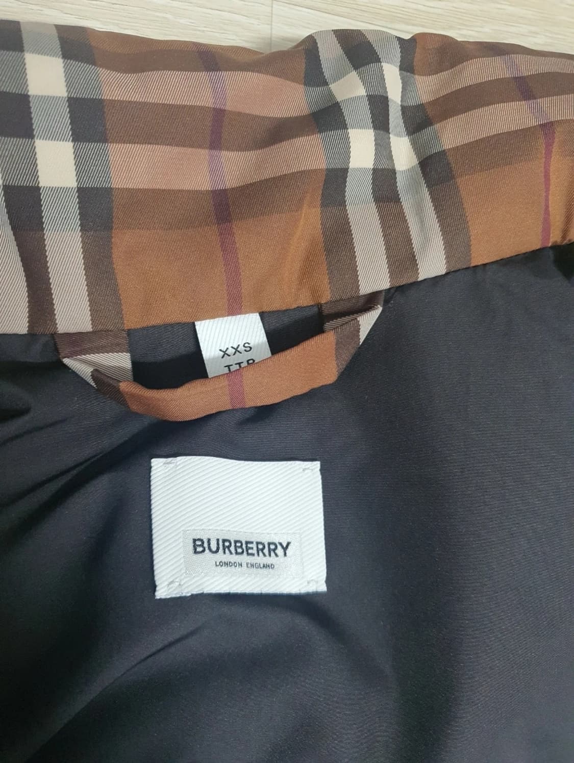 버버리 체크 숏패딩 XXS 상품이미지3