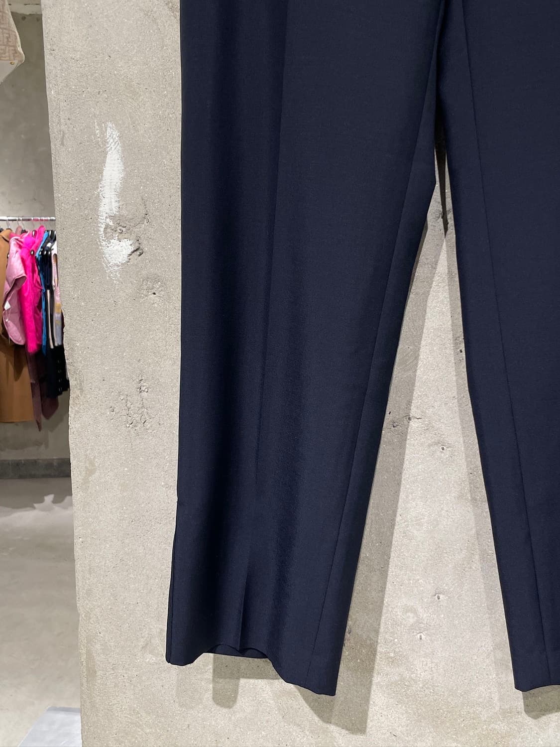 질샌더 다크 네이비 원 턱 슬릿 햄 울 혼방 슬랙스 상품이미지4