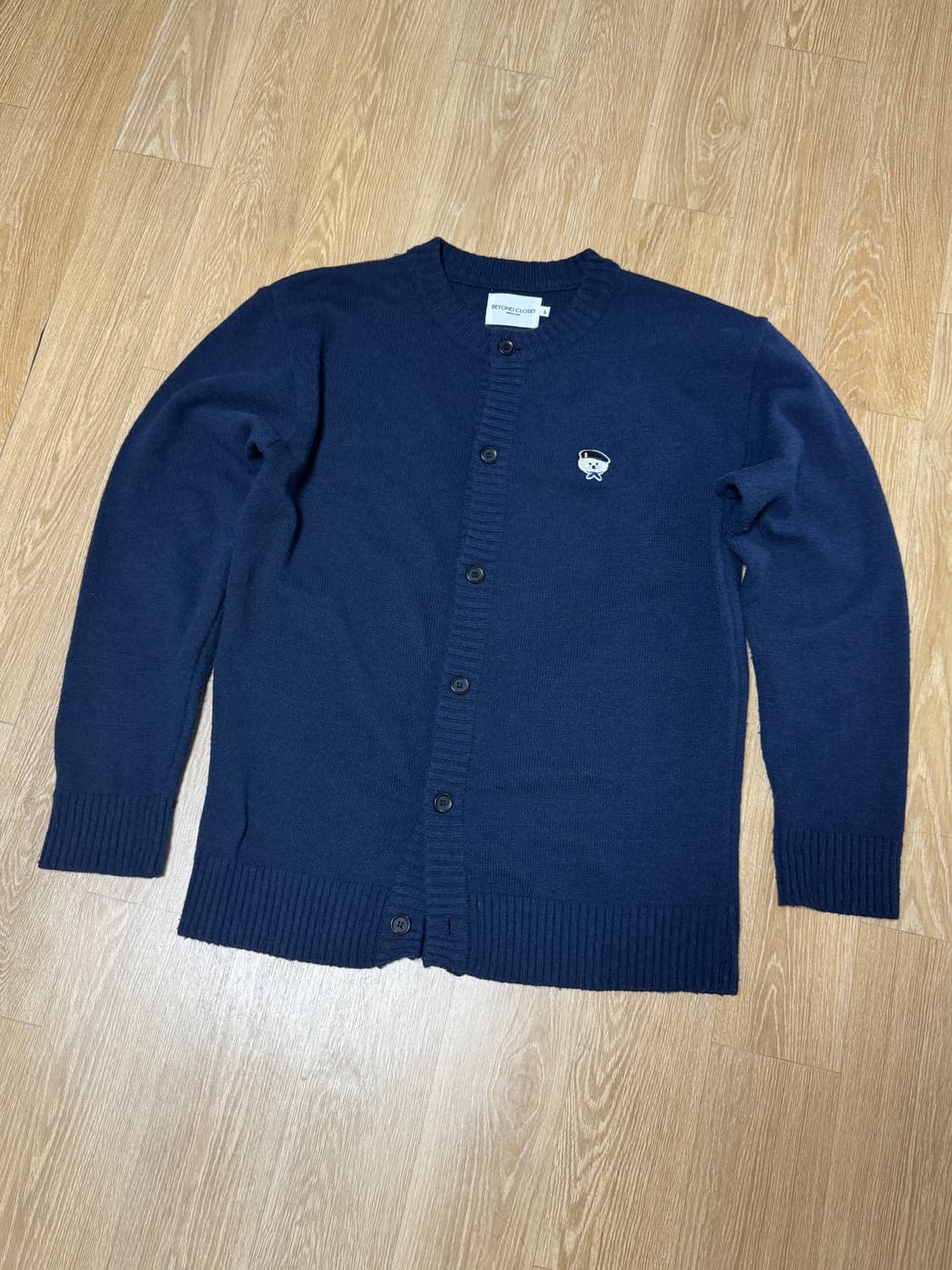 비욘드클로젯 ILP 시그니처 와펜 소프트 터치 라운드 가디건 상품이미지1