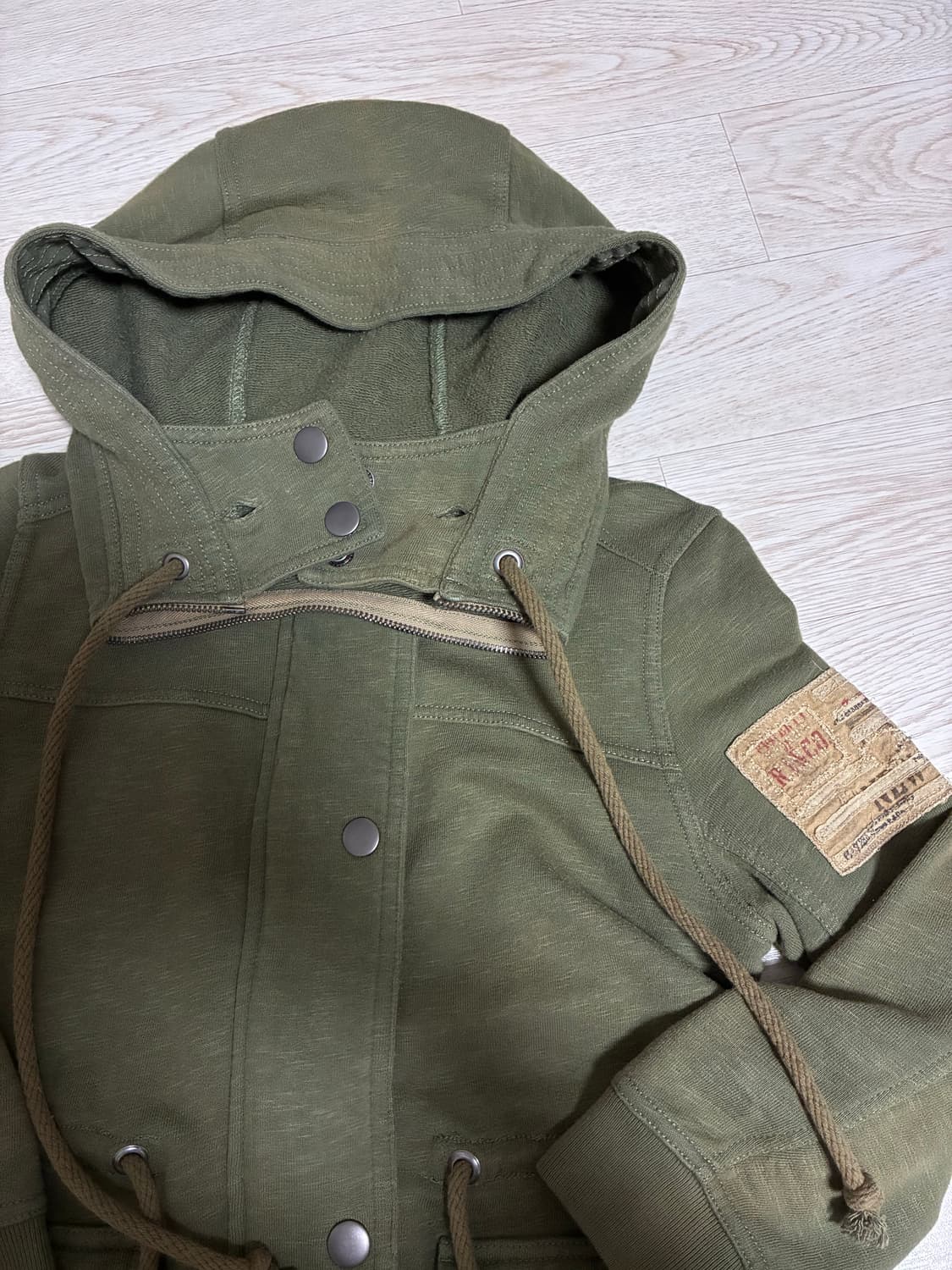 폴로 모자 탈부착 카키 피쉬테일 자켓 상품이미지3