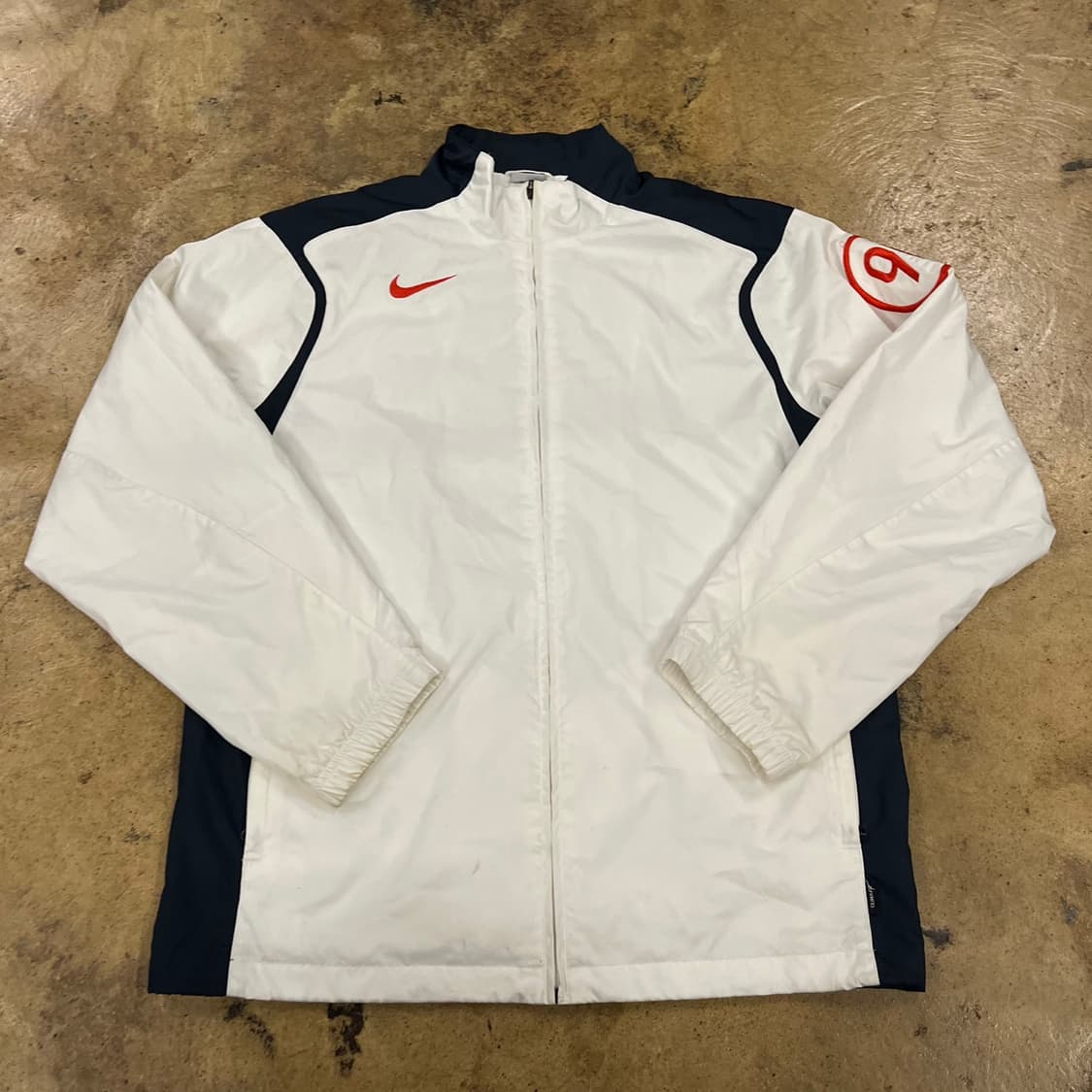 [정품/XL] 나이키 화이트 바람막이 6 넘버링 b13 상품이미지2