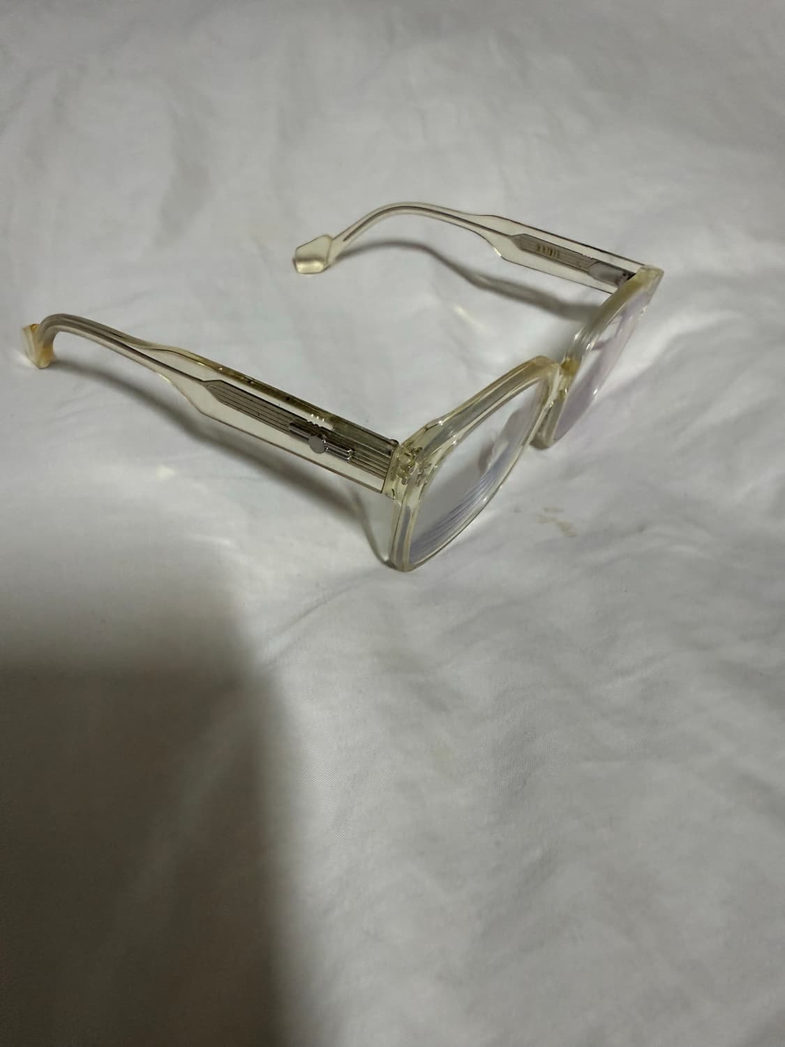 젠틀몬스터 카밀 안경테 핍니다. 상품이미지10