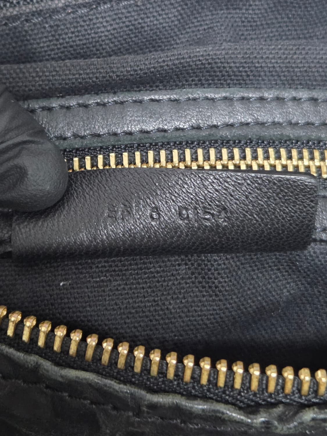 지방시 블랙 램스킨 금장 판도라 링클 미듐 2WAY 상품이미지5