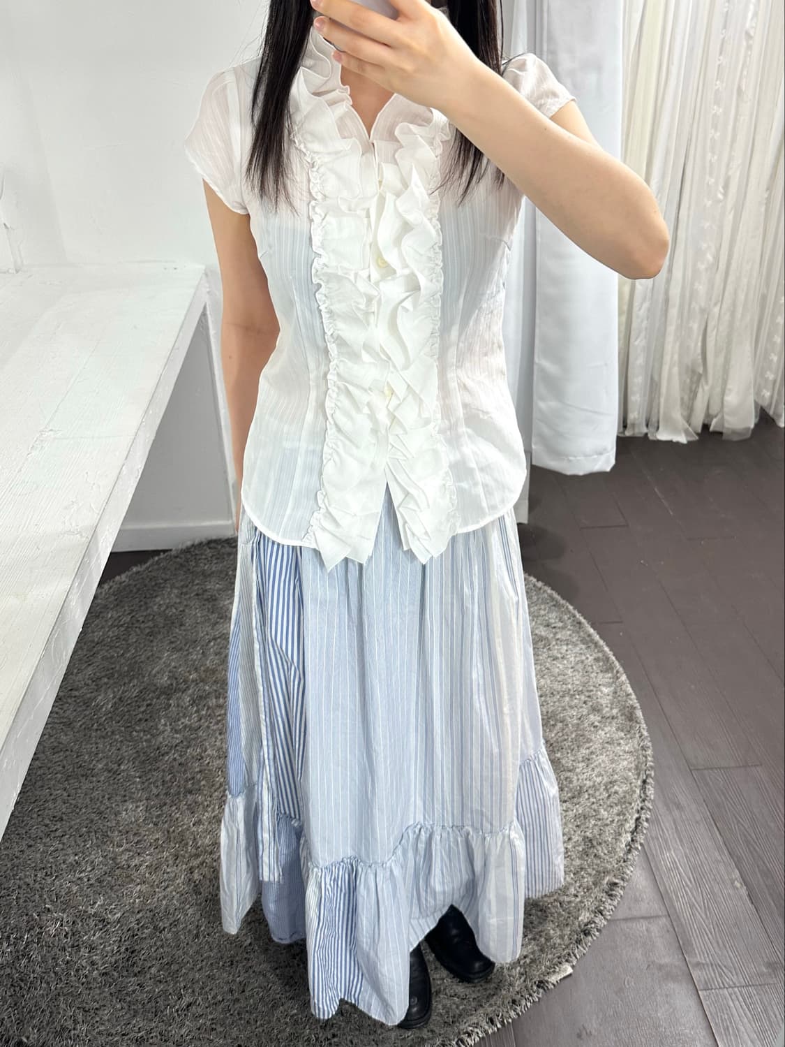 cosa de ver white ruffle shirt 상품이미지3