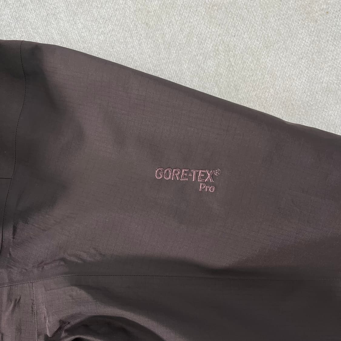 100 아크테릭스 베타 AR 바이슨 바람막이 자켓 상품이미지5