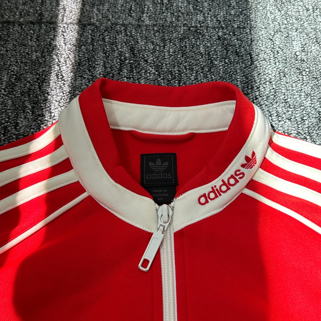 아디다스 씨펠드 레드화이트 트랙탑 져지 상품이미지4