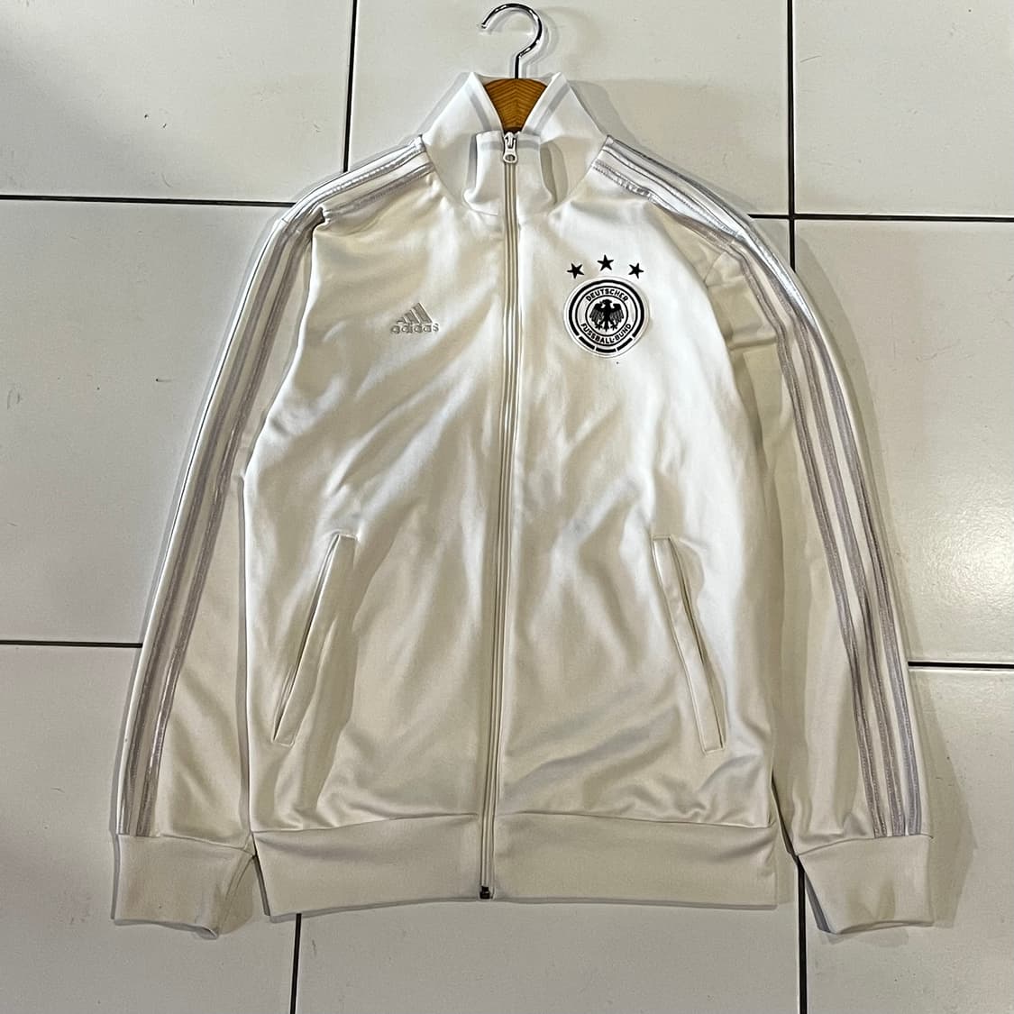 아디다스 대장 화이트 실버 독일 트랙탑 져지 상품이미지1