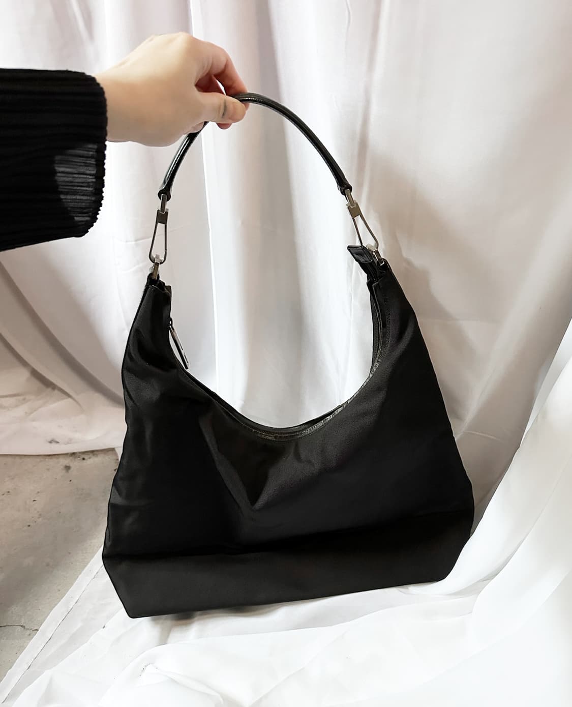 GUCCI one-shoulder nylon bag 상품이미지2