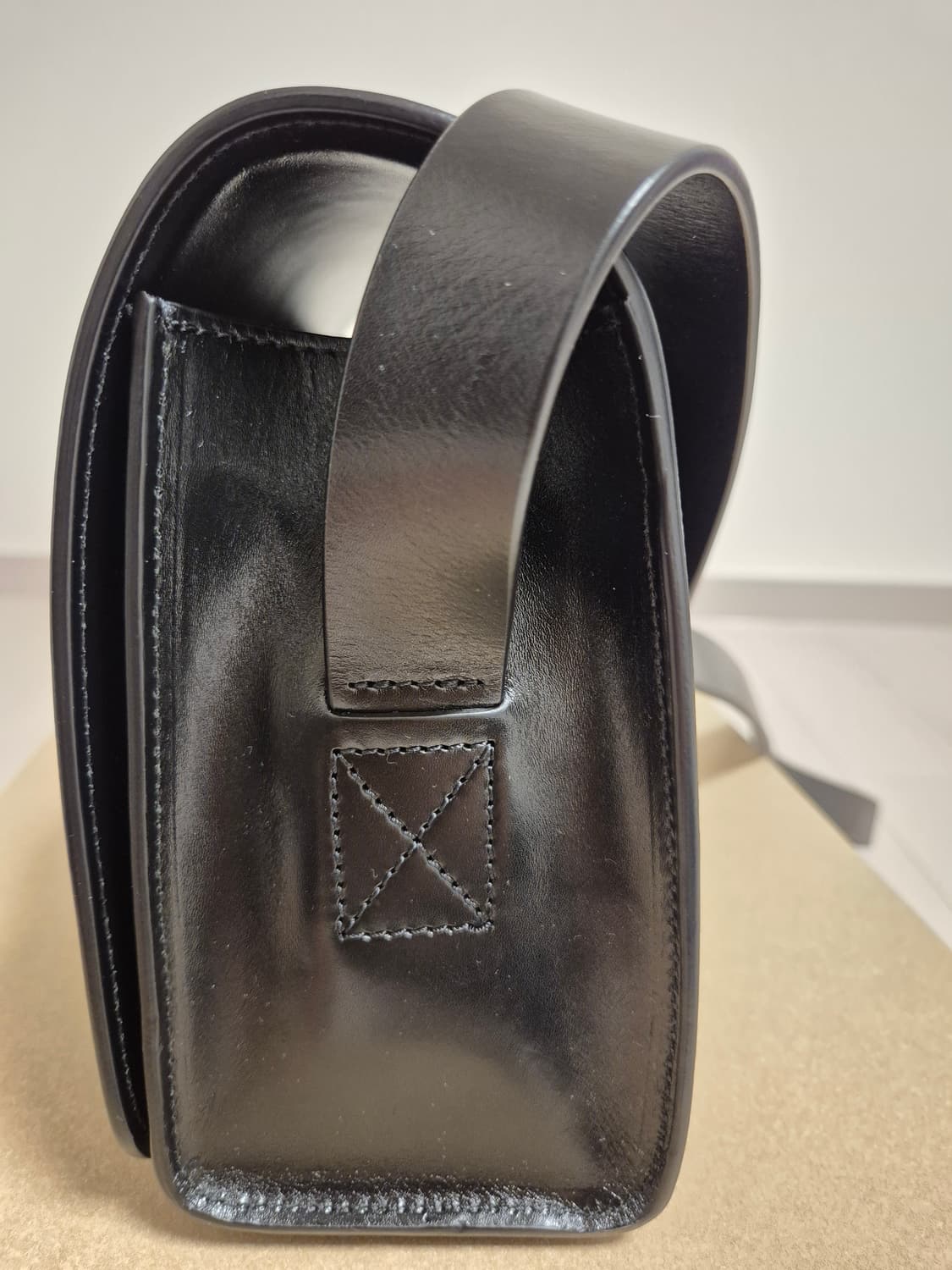 르메르 카메라백 상품이미지4