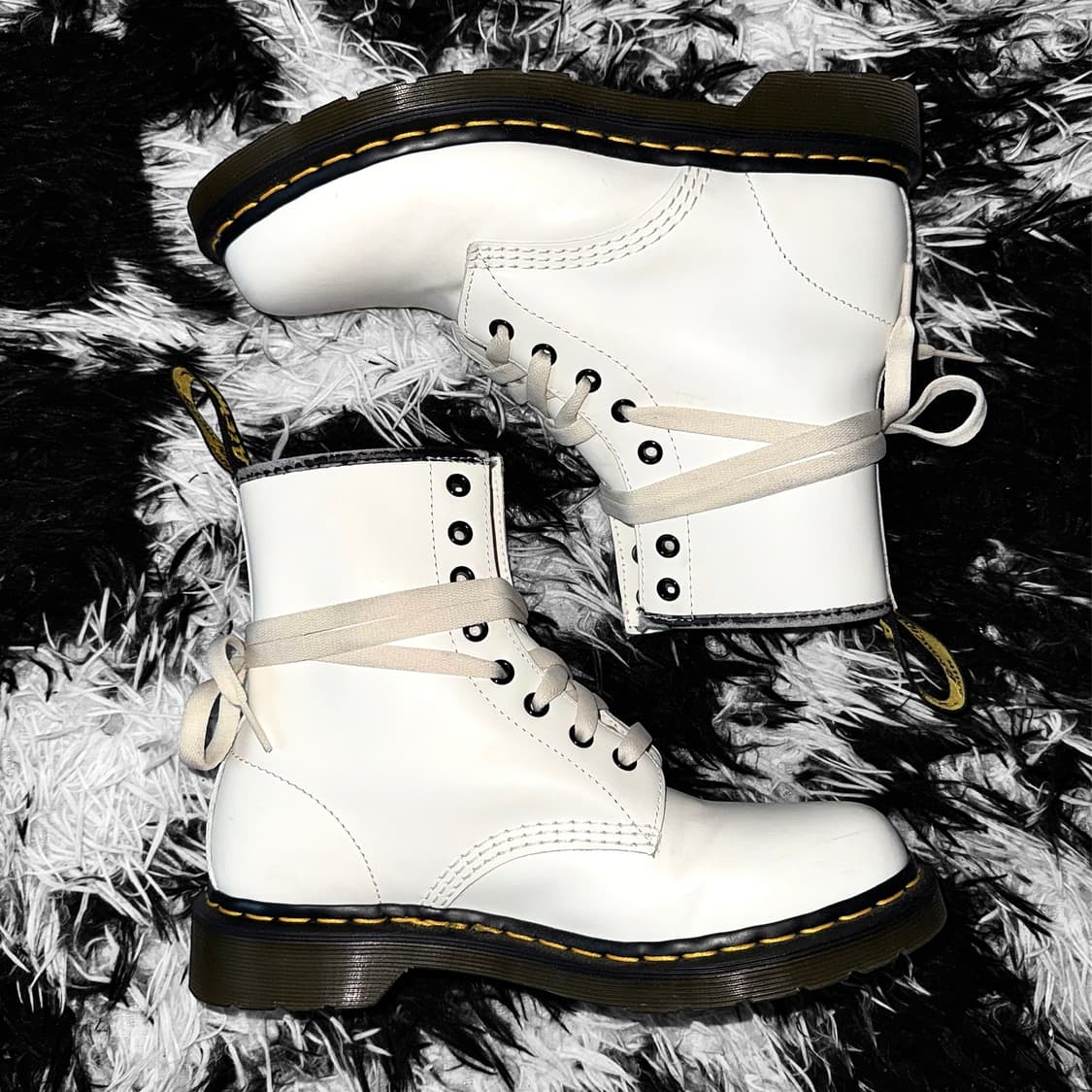 Dr. Martens Jadon white boots 41 상품이미지2