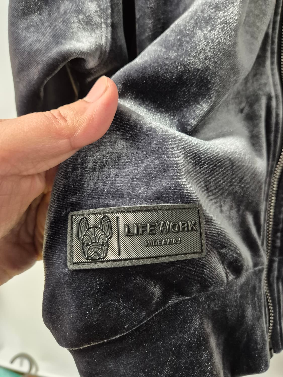 *무료배송*라이프워크 벨벳 후드집업 차콜 프리시이즈 (상태A급) 상품이미지5