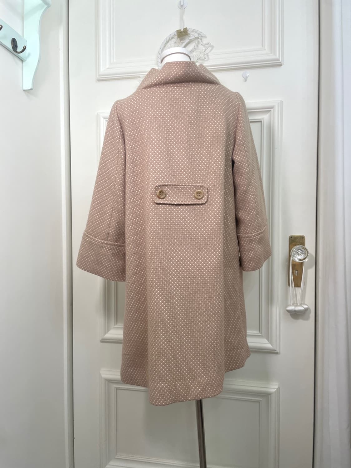 beige dot bow collar mori midi coat jack 상품이미지3