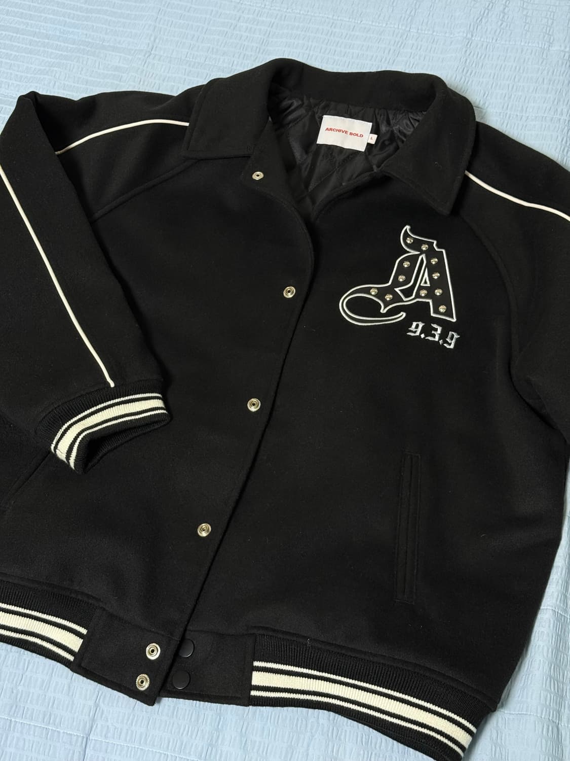 아카이브 볼드 바시티 상품이미지1