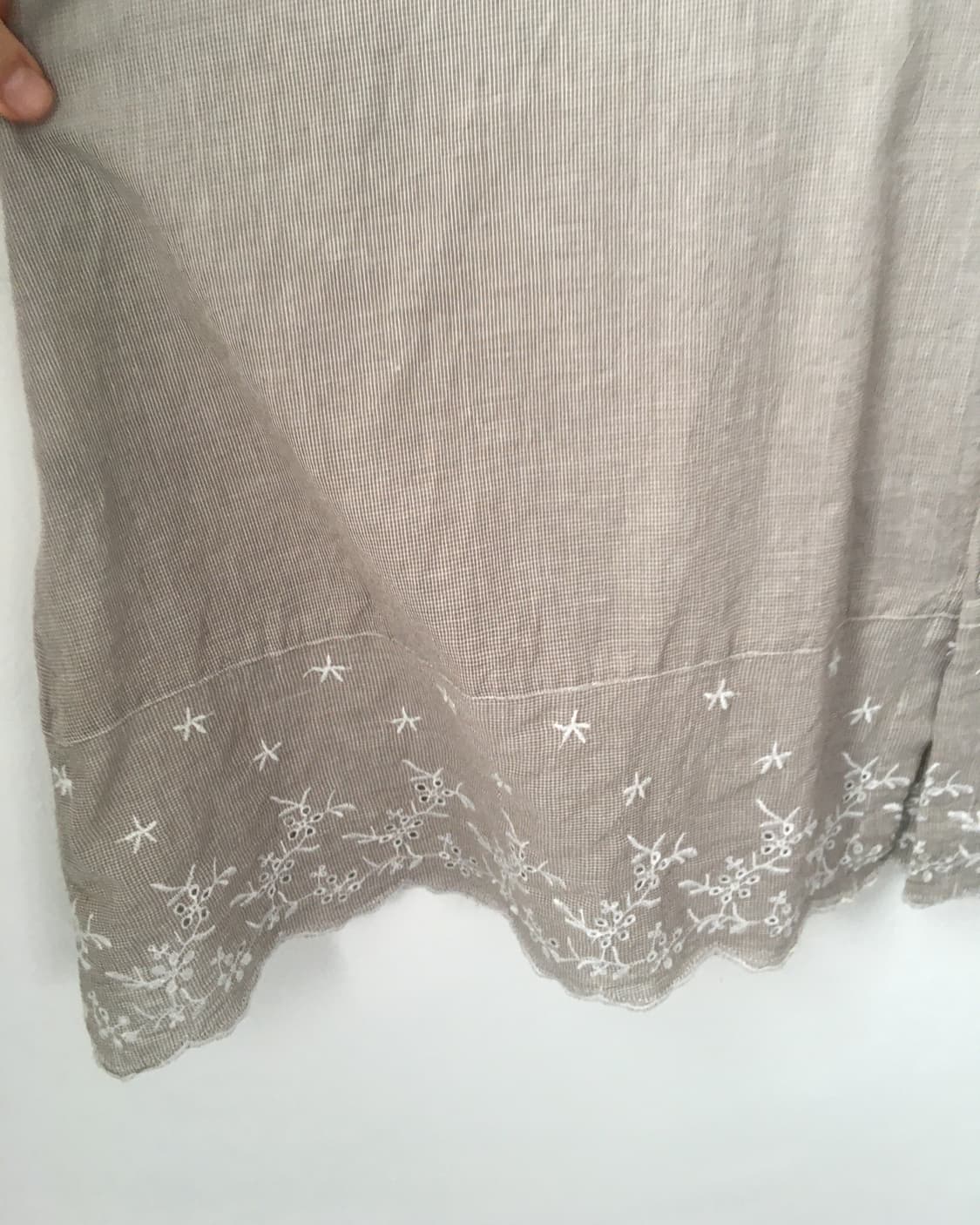 Reversible embroidery point sleeveless 상품이미지4