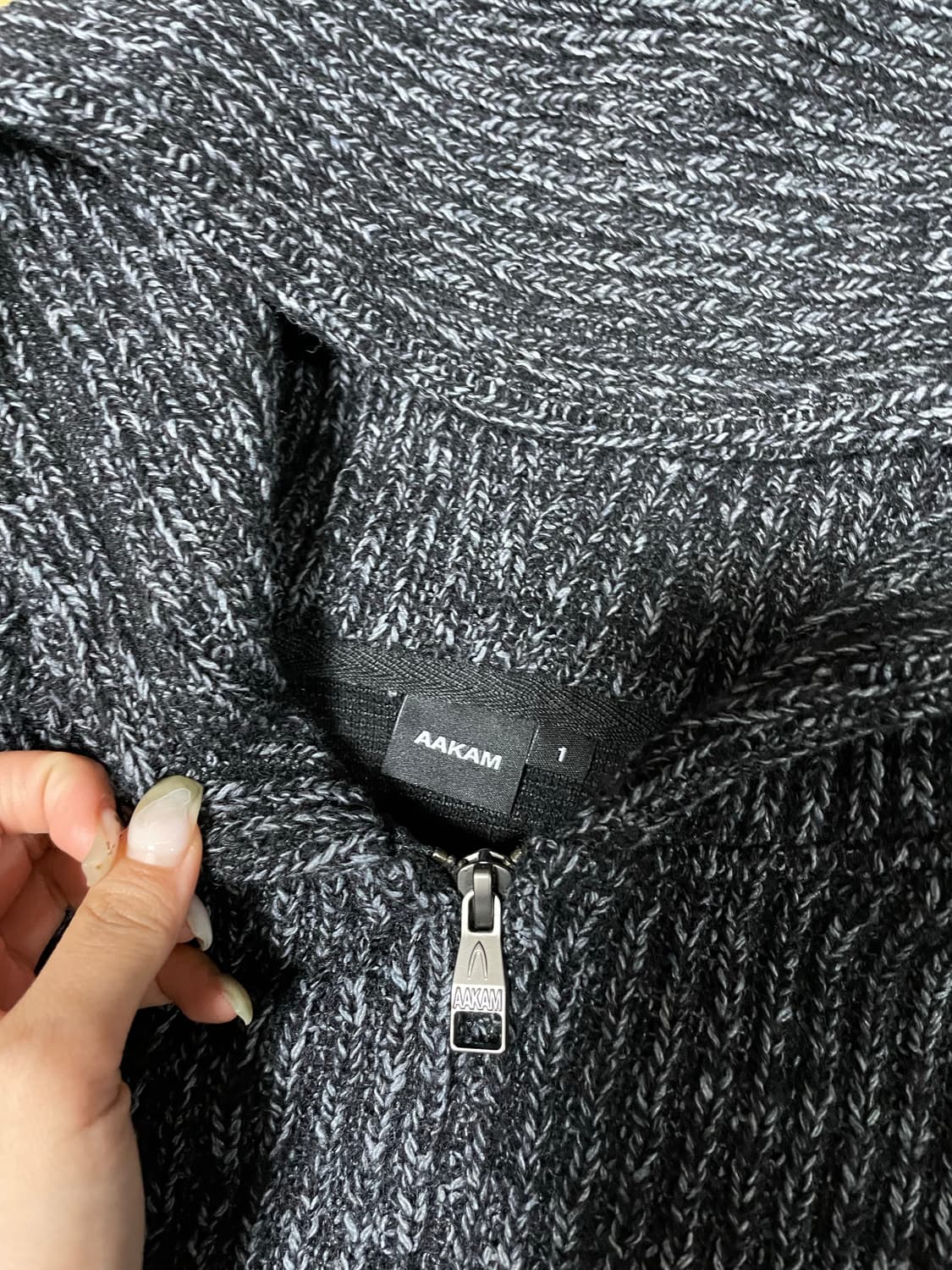 아캄 Bokashi Knit Zip-Up Hoodie (Black) 상품이미지4