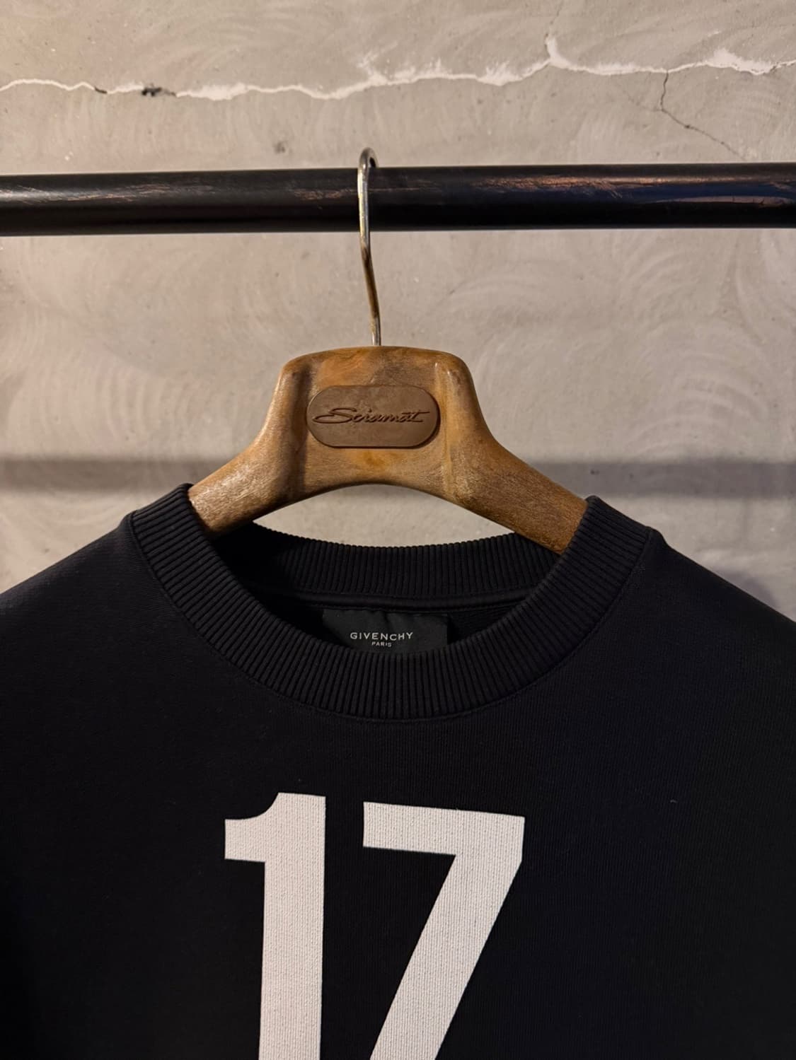 지방시 그래픽 맨투맨 100 상품이미지3