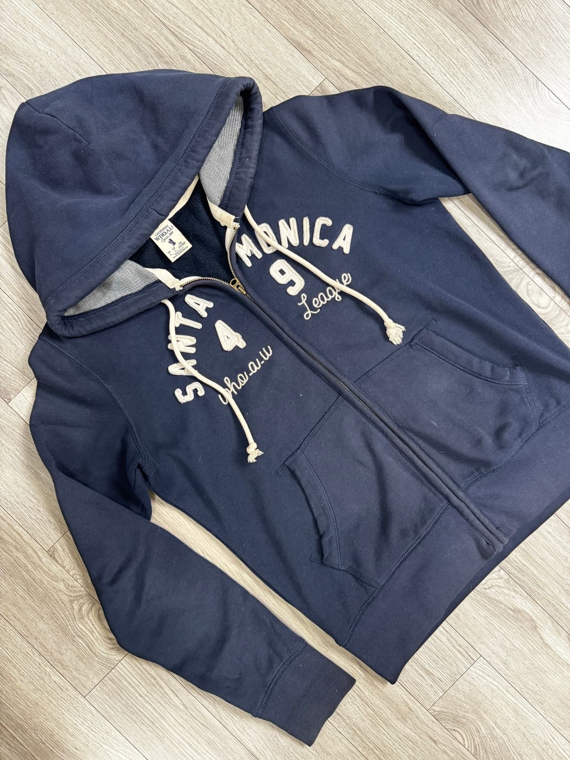 후아유 네이비 아치로고 후드집업 상품이미지5