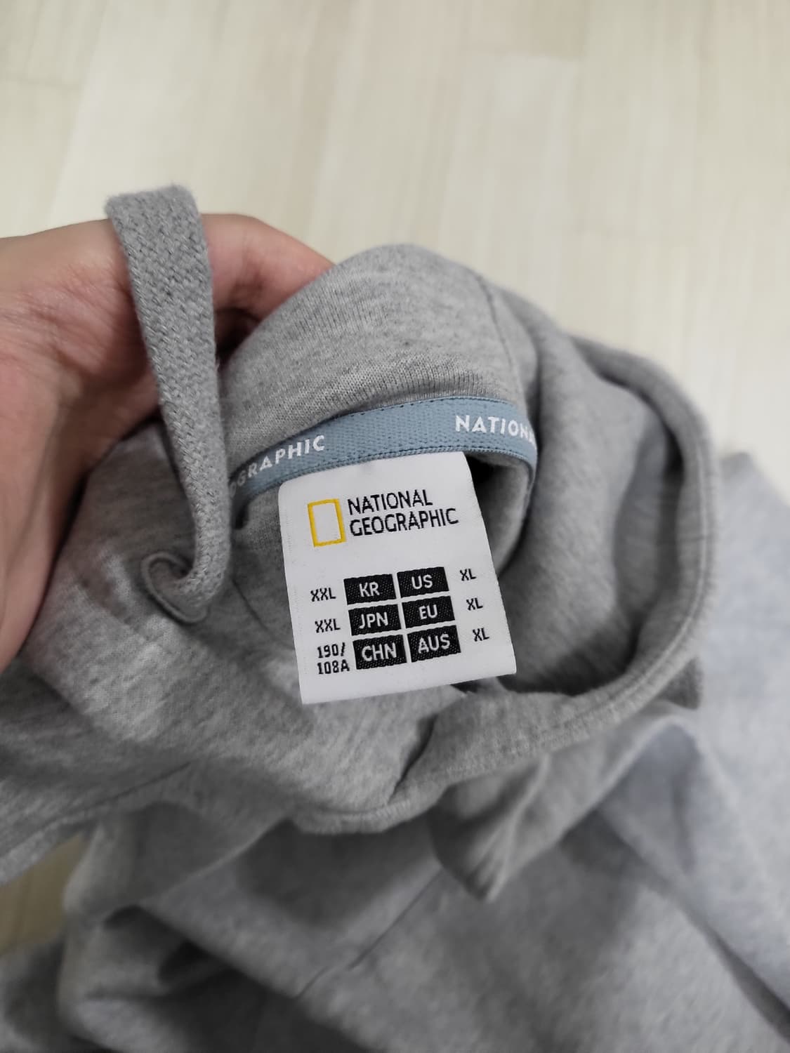 내셔널지오그래픽 폴하스 스몰로고 후드티 그레이 상품이미지4