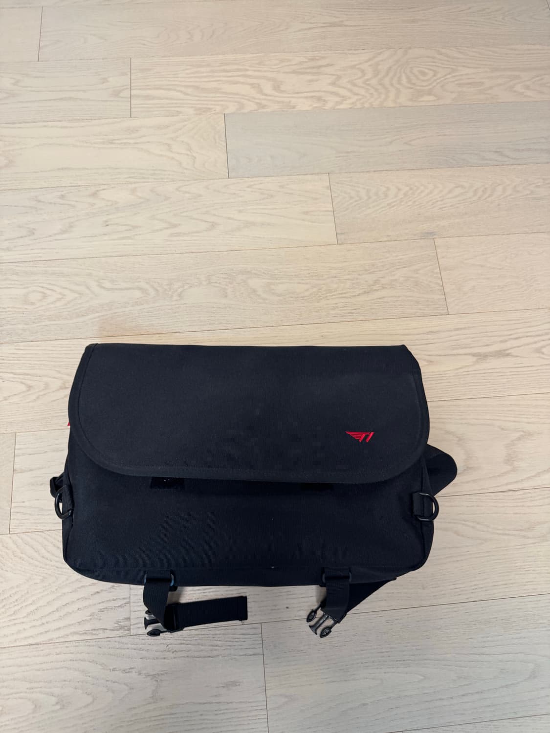 T1메신저백 상품이미지1