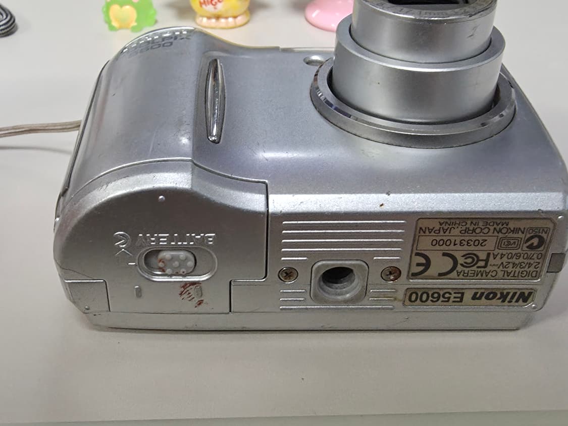 니콘 쿨픽스 5600 빈티지 디지털카메라 상품이미지5