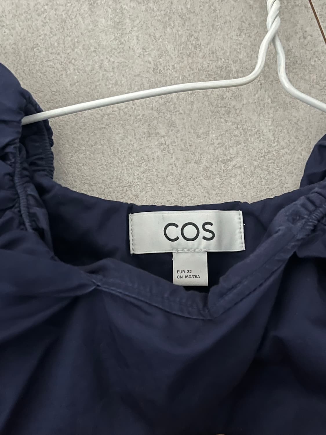 코스 퍼프 셔츠 네이비 32 상품이미지2