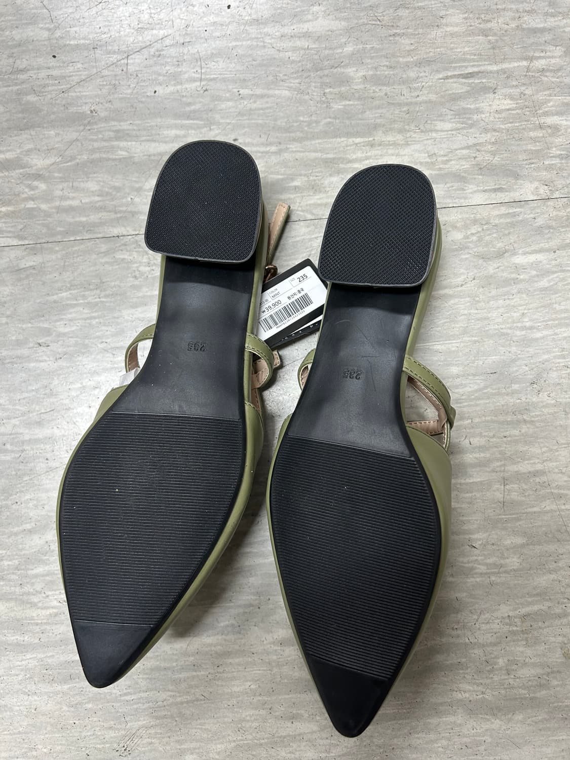 로엠 여성 구두 235mm 카키 새상품 상품이미지3