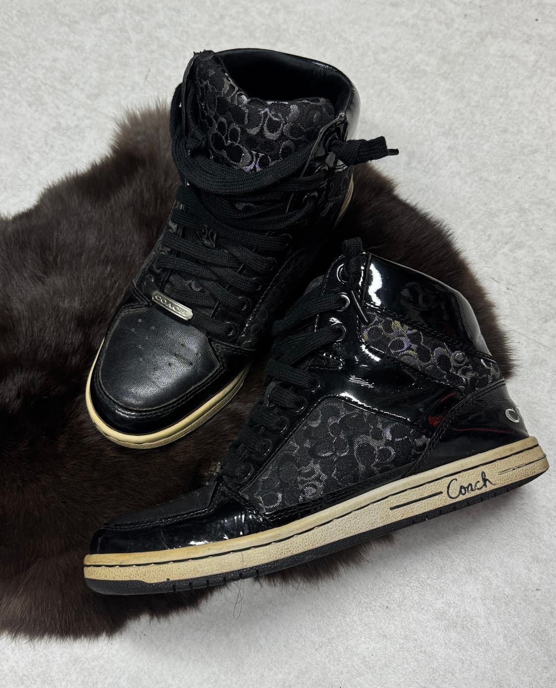 코치 갸루 시그니처 하이탑 스니커즈 블랙 상품이미지2