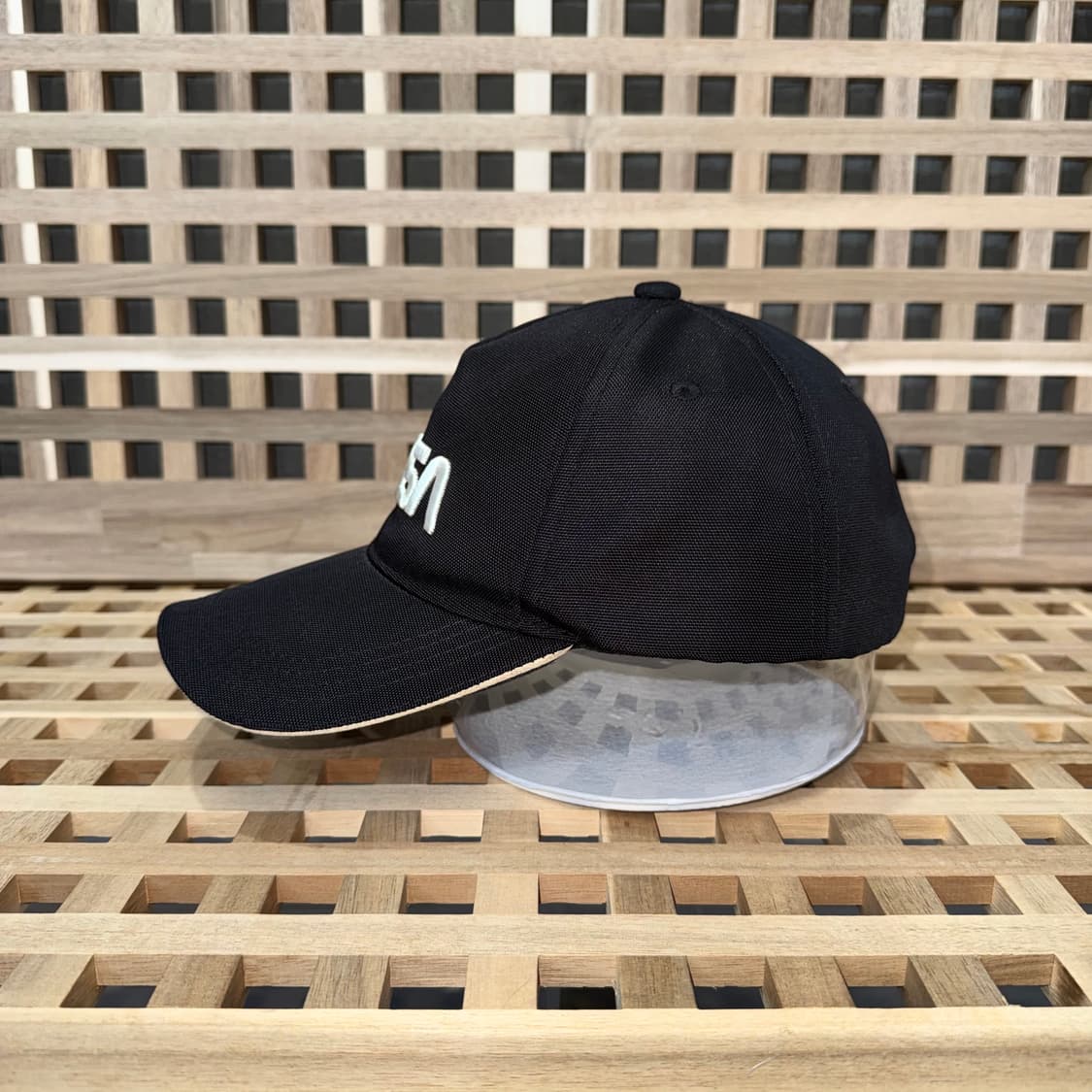 Reserved 나사 캡 상품이미지3