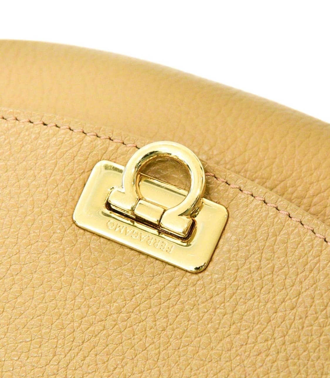 페라가모 간치니 버클 크로스백 (정품) 상품이미지9