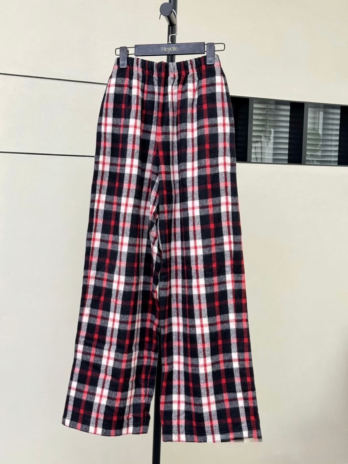 [34] 발렌시아가 18 fw 레드체크 오버사이즈 팬츠 상품이미지1