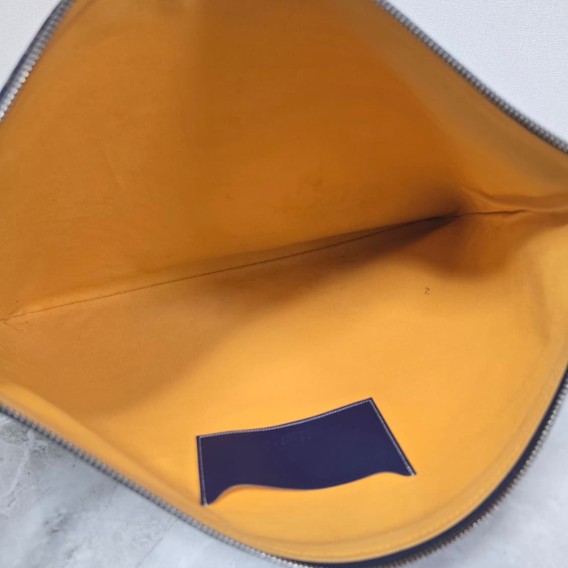 고야드 블루 마린 클러치백 GM사이즈 판매 상품이미지9