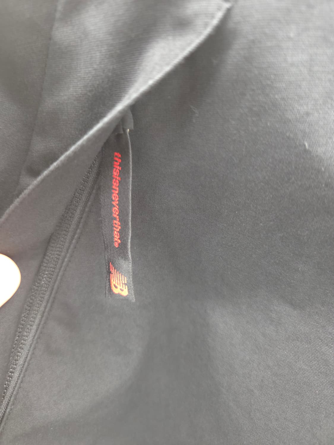 XL 디스이즈네버댓 X 뉴발란스 블랙 바람막이 점퍼 상품이미지5