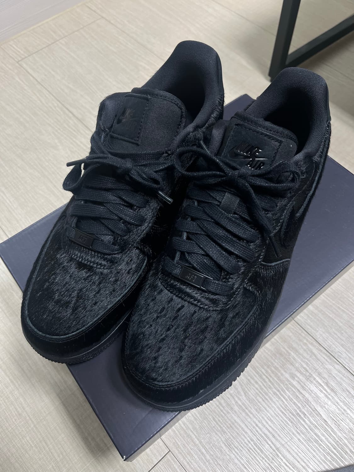 나이키 에어포스 올블랙 280 (단시간 시착만 한) 상품이미지3