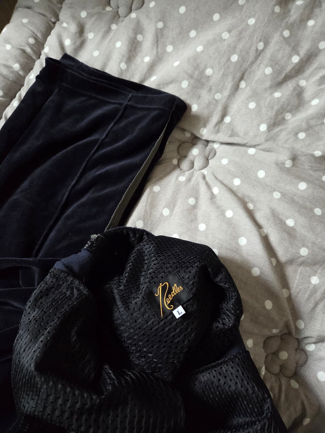 니들즈 트랙팬츠(벨벳/남색) L
 상품이미지2