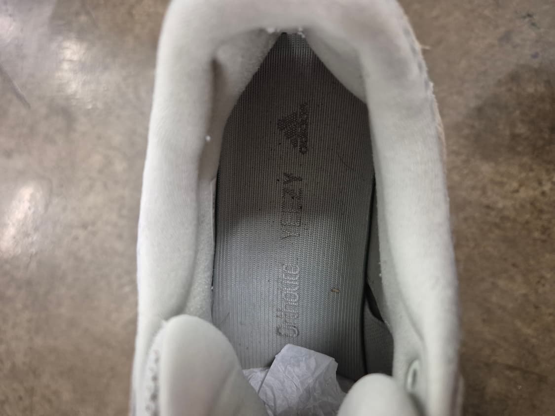 아디다스 이지 700 270 상품이미지9