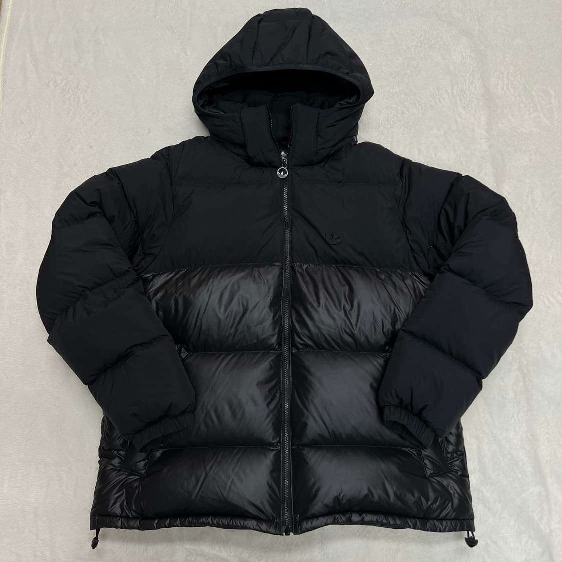 (105)아디다스 오라지널 반유광 패딩 상품이미지3