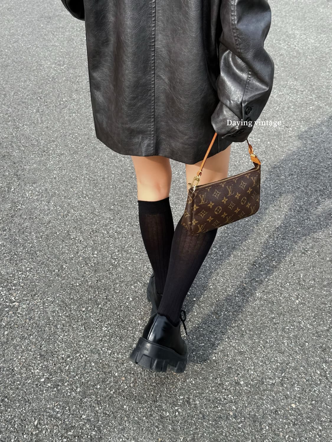 루이비통 모노그램 포치백 악세수아 포쉐트 상품이미지3