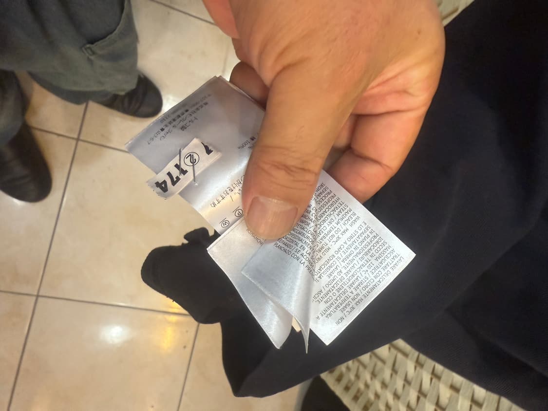 105 정품 몽클레어 반팔 팝니다 상품이미지6