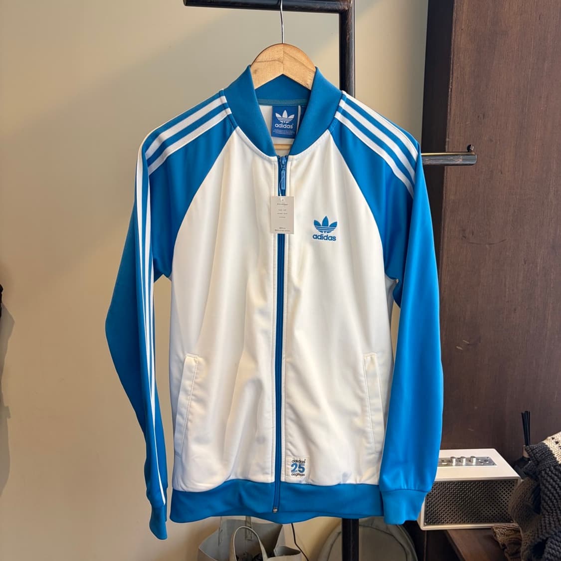 15632 - 아디다스 25주년 니고 베어 트랙탑 져지 상품이미지2