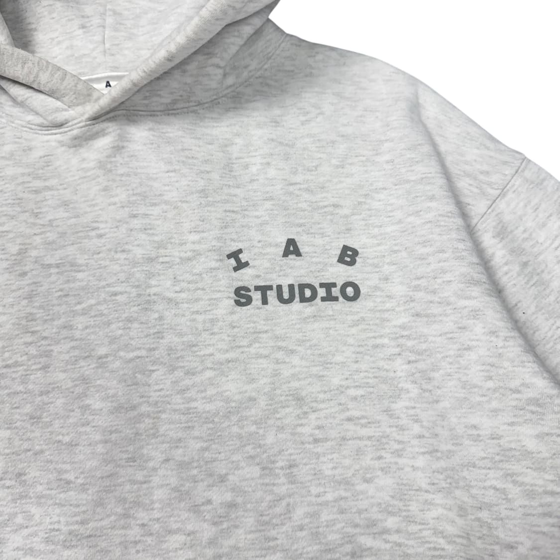 (L) 아이앱 스튜디오 10주년 후드티 그레이 상품이미지5