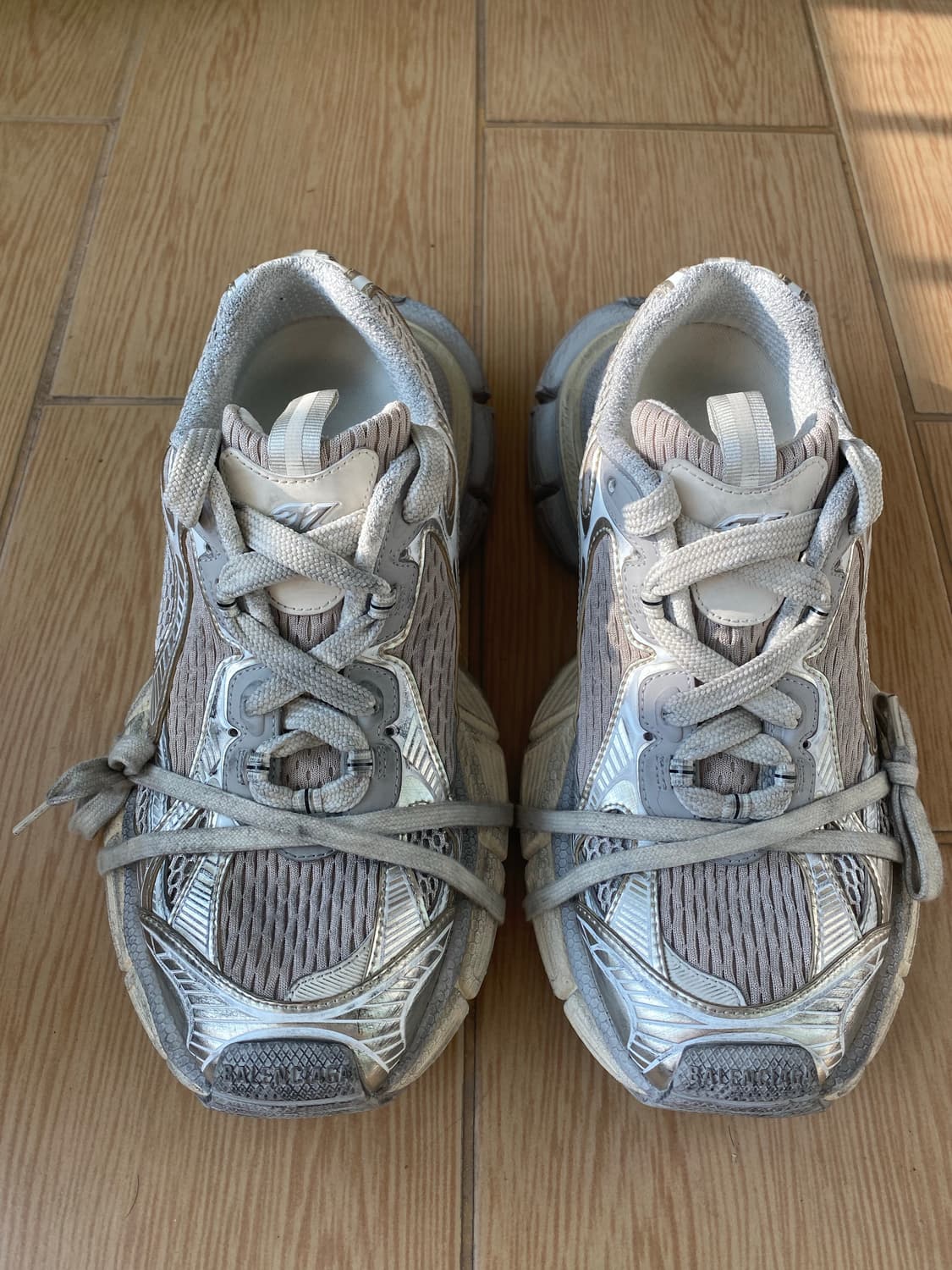 발렌시아가 3XL 에그쉘 41 상품이미지2