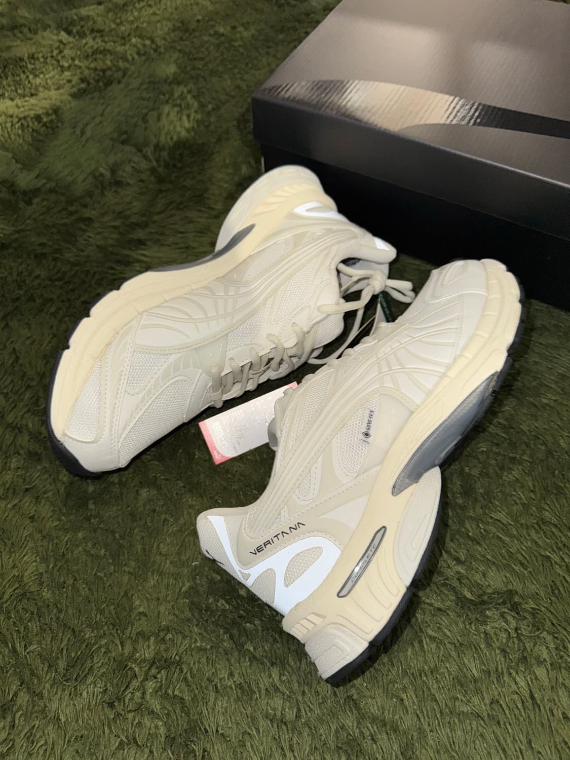 [290] 푸마 베리타나 고어텍스 세일 리플렉티브 오프화이트 상품이미지6