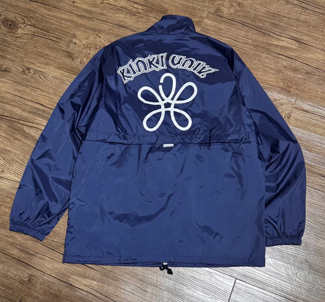 미즈노 대학교 프린팅 네이비 바람막이 자켓 상품이미지3