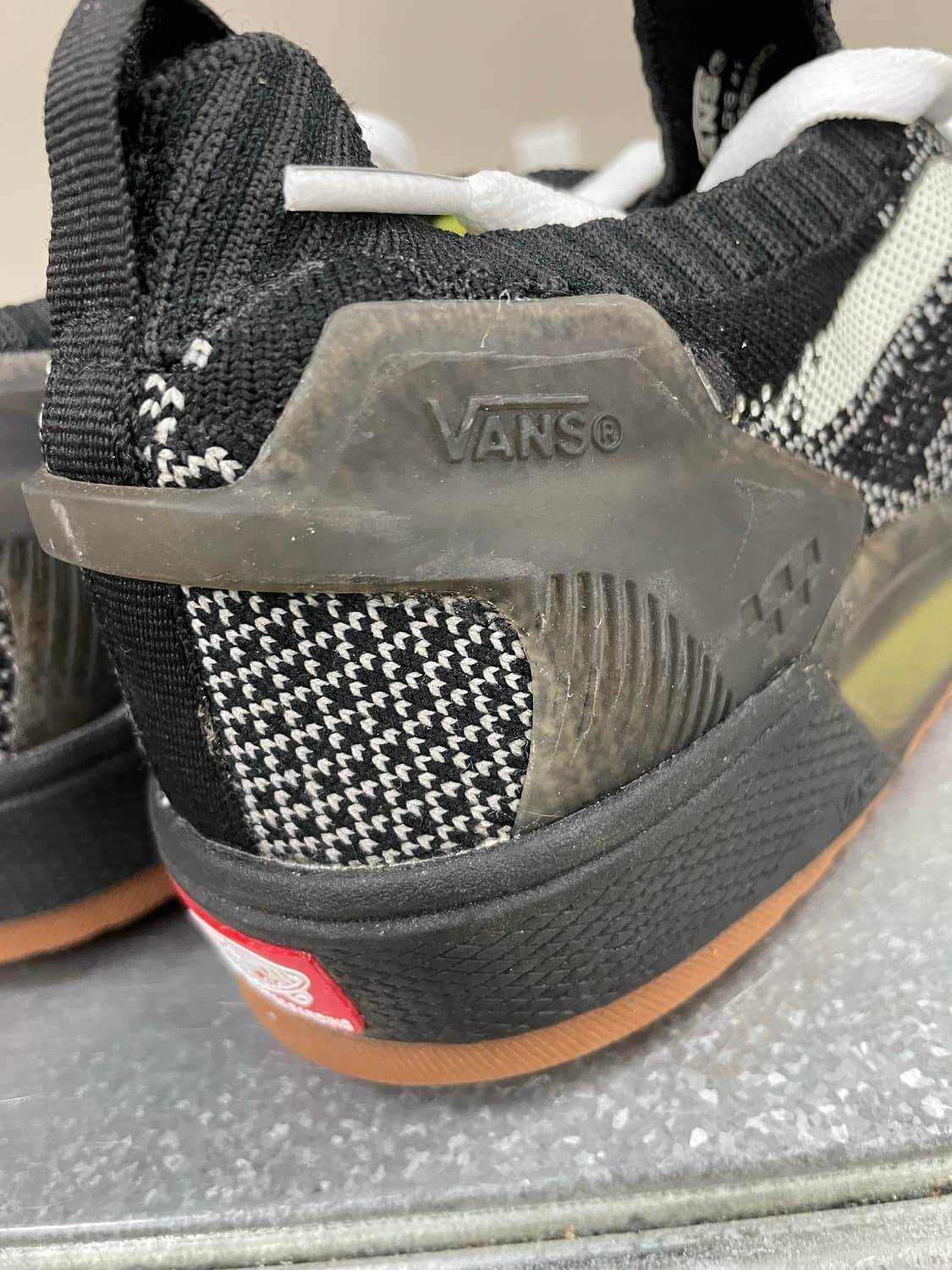 반스 에이브이 2.0 니트블랙 285 (gr-4564) 상품이미지10