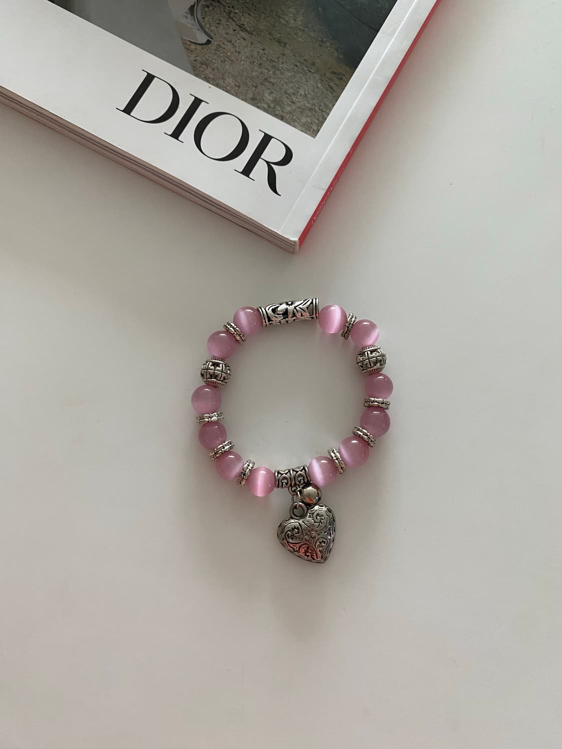 핑크 캣츠아이 비즈 하트 참 팔찌 상품이미지1