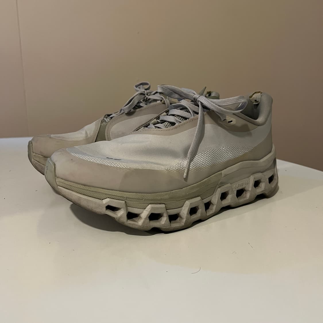 온 러닝 x 포스트 아카이브 팩션 클라우드몬스터 2 상품이미지1