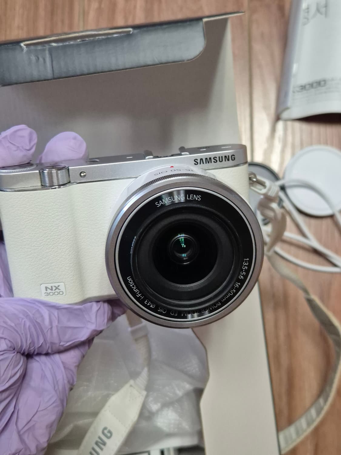 삼성 NX3000 미러리스 카메라 화이트 상품이미지1